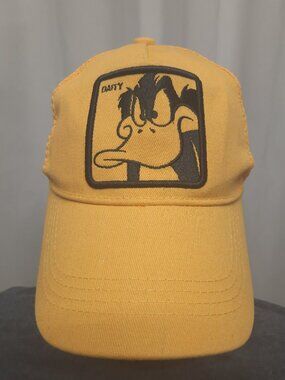 Daffy Duck Looney Tunes Trucker Hat Yellow Mesh Snapback Patch Cap Vintage Style